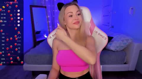 Adele online show from December 4, 2:10 am