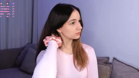 Snapshot of adelexx_zll chatting on February 1, 3:49 am adelexx_zll online show from February 1, 3:49 am