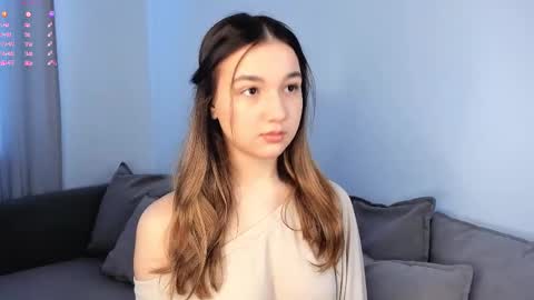 Snapshot of adelexx_zll chatting on February 19, 4:08 am adelexx_zll online show from February 19, 4:08 am