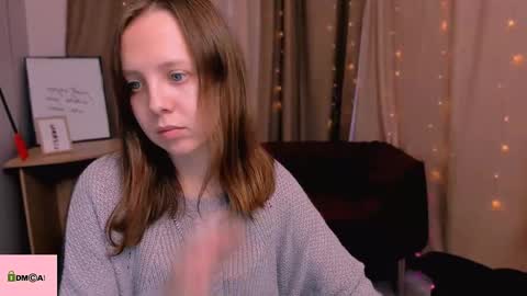 Snapshot of adelina_bb chatting on December 2, 4:42 pm Adelina online show from December 2, 4:42 pm