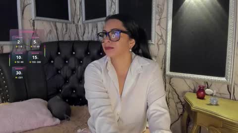 Snapshot of adelinemoretti chatting on November 19, 5:13 pm adelinemoretti online show from November 19, 5:13 pm