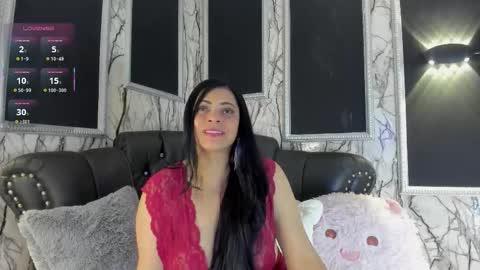 adelinemoretti online show from January 6, 6:11 pm