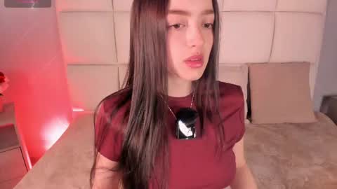 Snapshot of adelinewhite1 chatting on June 24, 12:59 pm adeline online show from June 24, 12:59 pm