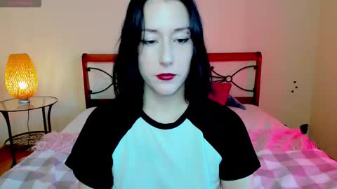 Snapshot of adell_berry chatting on September 19, 2:46 am Adel online show from September 19, 2:46 am