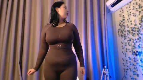 Snapshot of adellene chatting on October 28, 10:12 pm mostly online 22-04 gmt3 subscribe to tg chanel online show from October 28, 10:12 pm