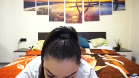 Snapshot of adellineee chatting on February 1, 10:02 pm Adellineee online show from February 1, 10:02 pm