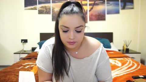 Snapshot of adellineee chatting on March 9, 1:25 am Adellineee online show from March 9, 1:25 am