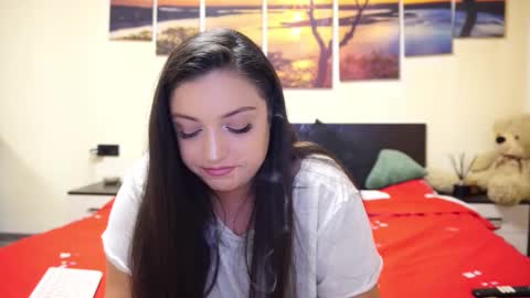 Snapshot of adellineee chatting on October 7, 9:45 pm Adellineee online show from October 7, 9:45 pm