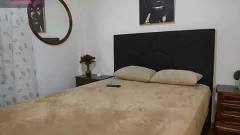 adelllee online show from February 6, 11:02 am