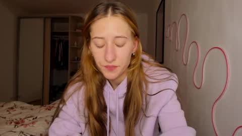 Adell online show from May 17, 9:44 pm
