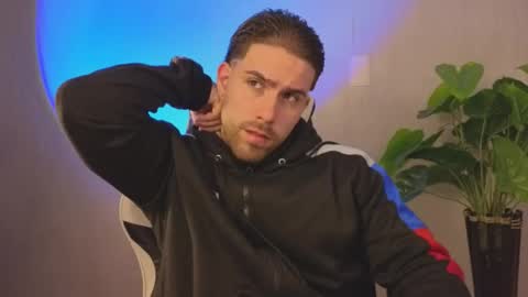 Ades online show from November 22, 11:31 am