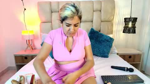 AdharaSmithh online show from November 9, 2:37 pm