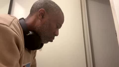 adick_ting online show from February 7, 11:23 am