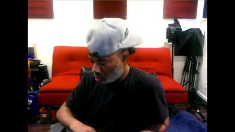 Snapshot of adick_ting chatting on March 8, 4:11 pm adick_ting online show from March 8, 4:11 pm