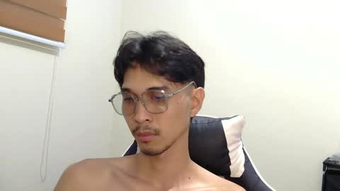 Snapshot of adios_amigo chatting on May 20, 6:14 pm Amigo online show from May 20, 6:14 pm