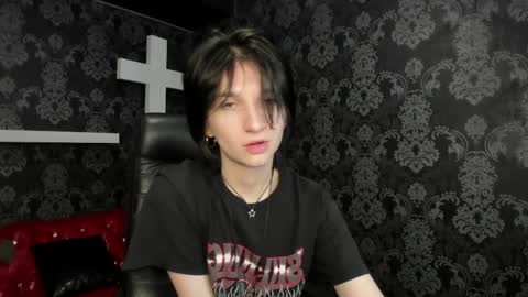 Snapshot of adonbev chatting on May 7, 5:57 am adonbev online show from May 7, 5:57 am