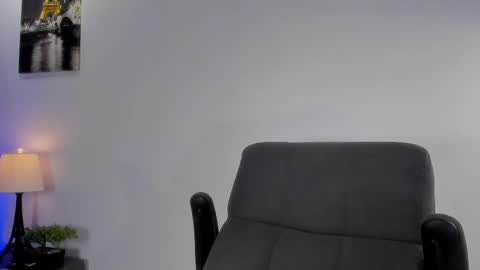 Snapshot of adonis_dlh chatting on March 3, 4:47 am Adonis online show from March 3, 4:47 am