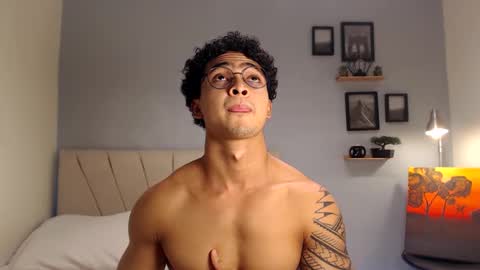 Snapshot of adonis_dlh chatting on September 25, 3:54 am Adonis online show from September 25, 3:54 am