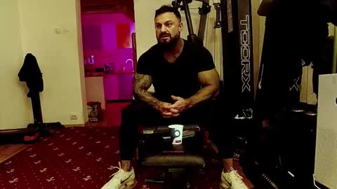 Adonis online show from October 3, 7:55 pm