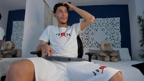 adonis_wb online show from November 5, 8:42 pm