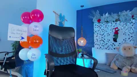 adonis_wb online show from November 28, 10:01 pm