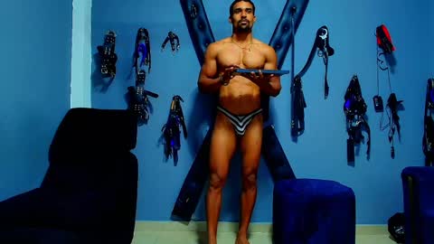 adonisdios online show from May 25, 2:23 pm