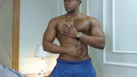 Adonis Knight  online show from December 5, 2:22 pm