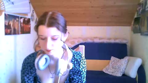 Snapshot of adorable_sparkle chatting on February 14, 12:14 pm adorable_sparkle online show from February 14, 12:14 pm