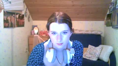 Snapshot of adorable_sparkle chatting on February 14, 6:29 pm adorable_sparkle online show from February 14, 6:29 pm