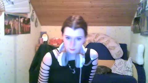 Snapshot of adorable_sparkle chatting on February 15, 7:28 pm adorable_sparkle online show from February 15, 7:28 pm