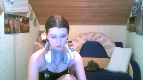 Snapshot of adorable_sparkle chatting on February 16, 7:38 pm adorable_sparkle online show from February 16, 7:38 pm