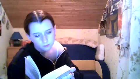 Snapshot of adorable_sparkle chatting on March 4, 5:13 pm adorable_sparkle online show from March 4, 5:13 pm