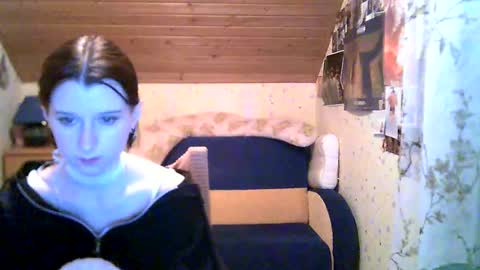 Snapshot of adorable_sparkle chatting on March 6, 4:17 pm adorable_sparkle online show from March 6, 4:17 pm