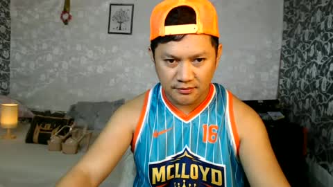 adorableasianboy online show from June 26, 7:46 am