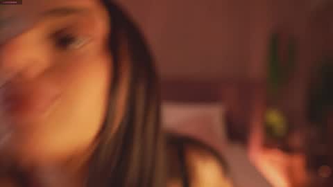 adoracortes online show from November 18, 5:01 am