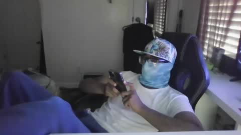 Snapshot of adreiananderson06 chatting on March 21, 7:06 pm adreiananderson06 online show from March 21, 7:06 pm