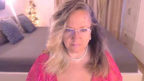 Cryna online show from September 18, 4:14 am