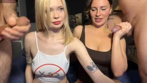 Dorothy Mayfield online show from April 16, 9:39 pm