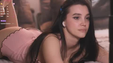 Victoria online show from March 3, 6:03 pm