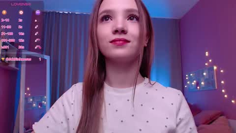 Snapshot of adria_arjona chatting on February 25, 7:40 am Eva online show from February 25, 7:40 am