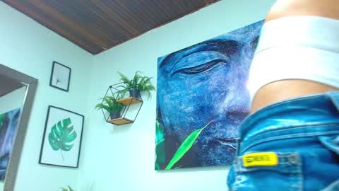   online show from January 10, 2:45 pm