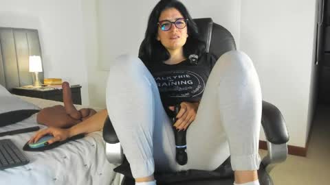 Adriana online show from April 11, 7:45 am