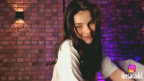 Snapshot of adriana_allen chatting on January 20, 12:36 am Adri online show from January 20, 12:36 am