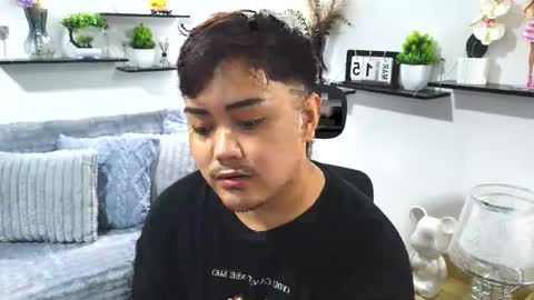 Snapshot of adriangriffin chatting on March 15, 5:24 am Adrian online show from March 15, 5:24 am