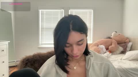 Snapshot of adriannarodriguez chatting on October 15, 5:24 pm Adrianna  online show from October 15, 5:24 pm