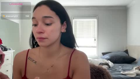 Snapshot of adriannarodriguez chatting on December 18, 5:19 pm Adrianna online show from December 18, 5:19 pm