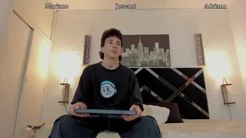 Adrian online show from October 22, 5:08 am