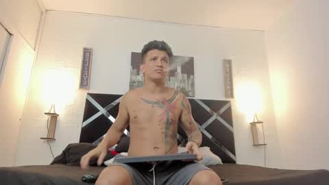 Adrian online show from November 26, 3:07 am