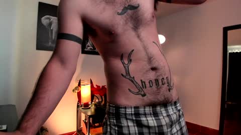 Snapshot of adrianwilliams_ chatting on January 20, 2:57 pm Adrian Williams online show from January 20, 2:57 pm