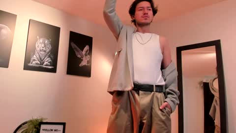 Snapshot of adrianwilliams_ chatting on February 1, 12:29 am Adrian Williams online show from February 1, 12:29 am